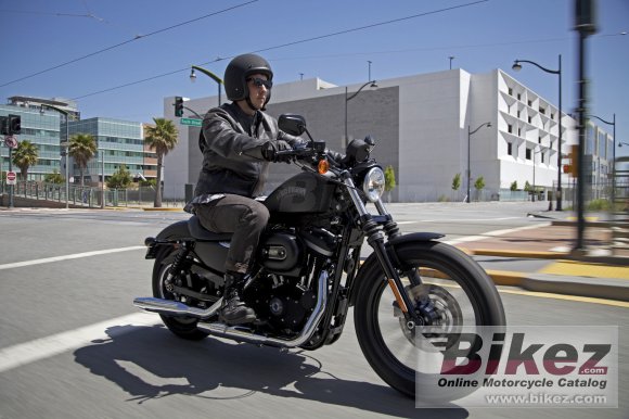 2013 Harley-Davidson Sportster Iron 833 photo